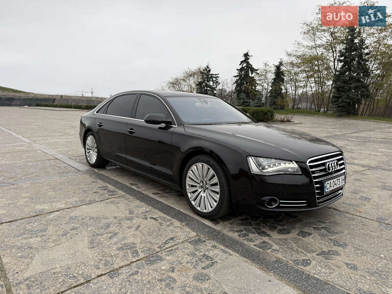 Седан Audi A8 2013 в Киеве