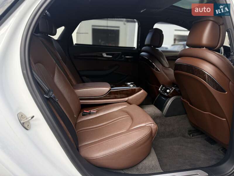 Седан Audi A8 2016 в Львові фото 65 Седан Audi A8 2016 в Львові