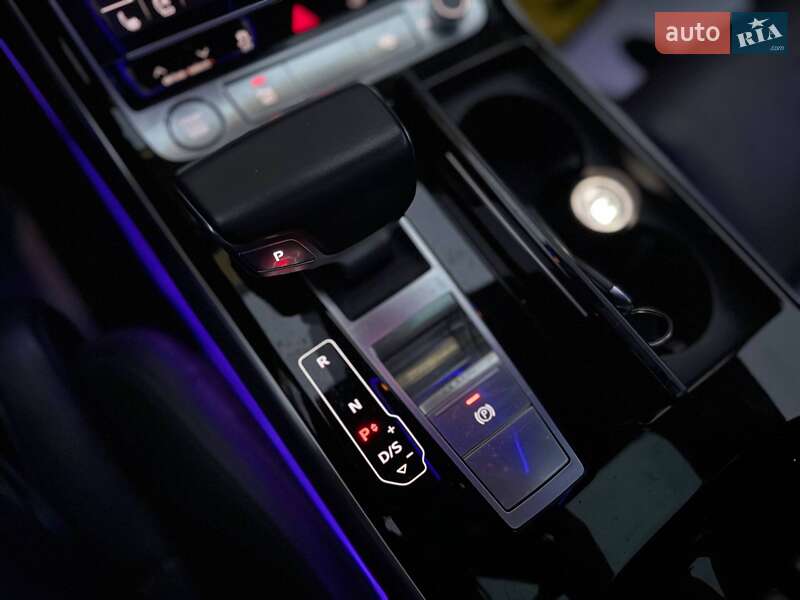 Седан Audi A8 2019 в Ивано-Франковске