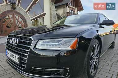 Седан Audi A8 2015 в Львове