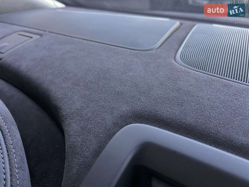 Седан Audi A8 2011 в Києві