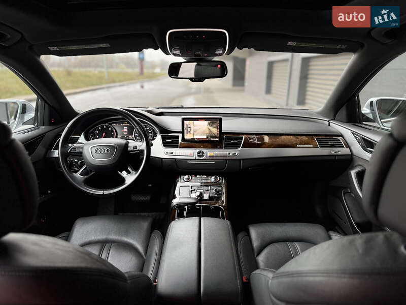 Седан Audi A8 2015 в Києві