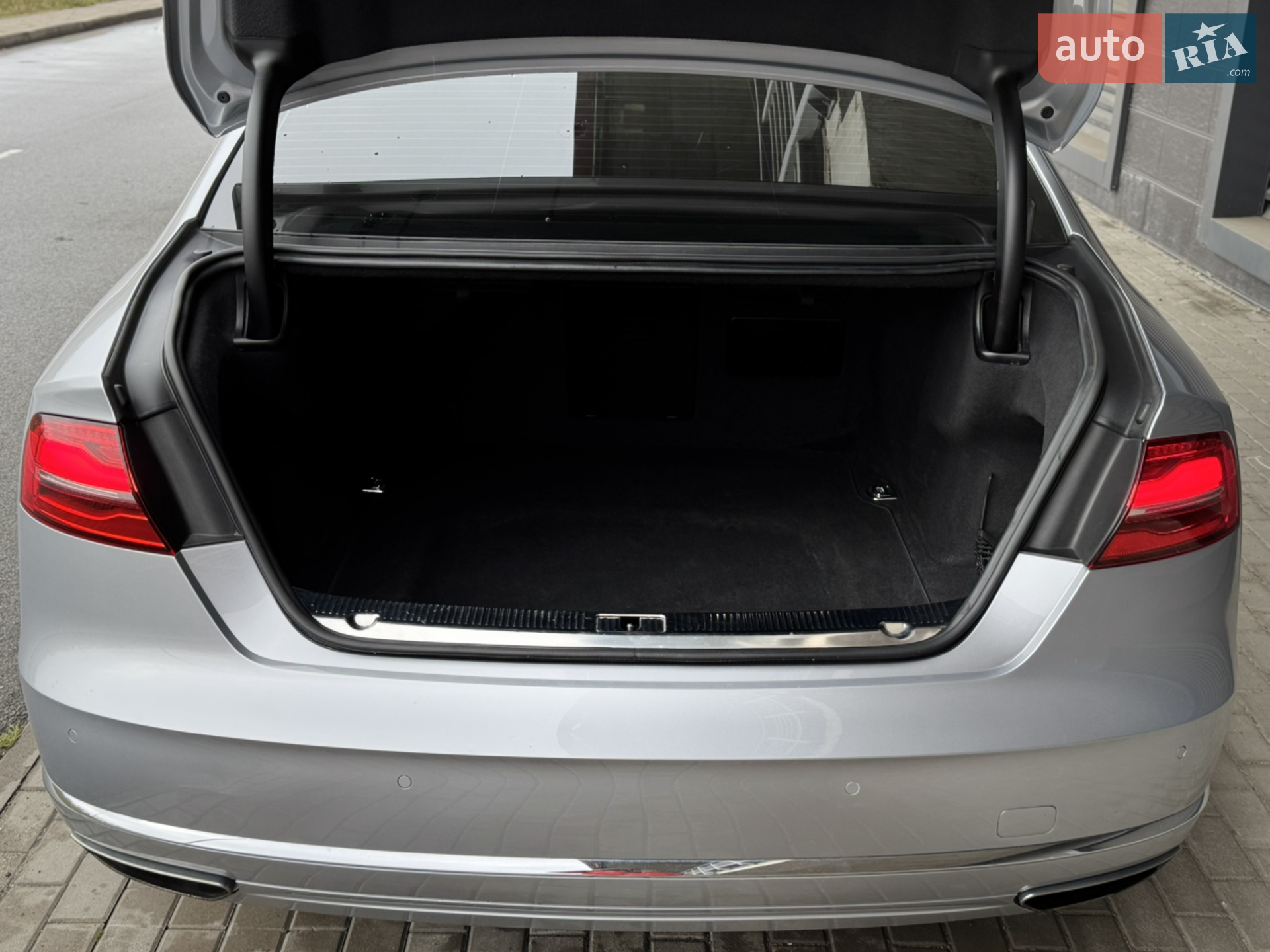 2015 Audi A8 - мініатюра 21