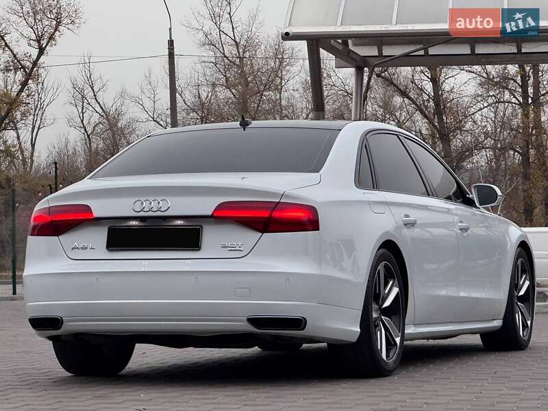 Седан Audi A8 2017 в Запорожье