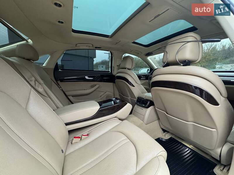 Седан Audi A8 2017 в Запорожье