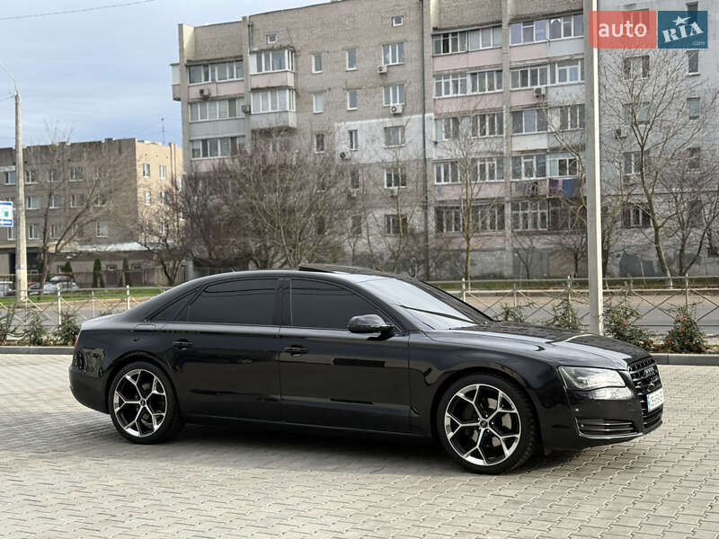 Седан Audi A8 2012 в Николаеве