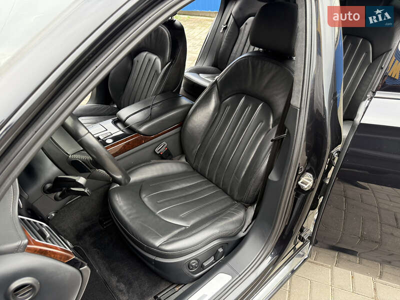 Седан Audi A8 2012 в Николаеве