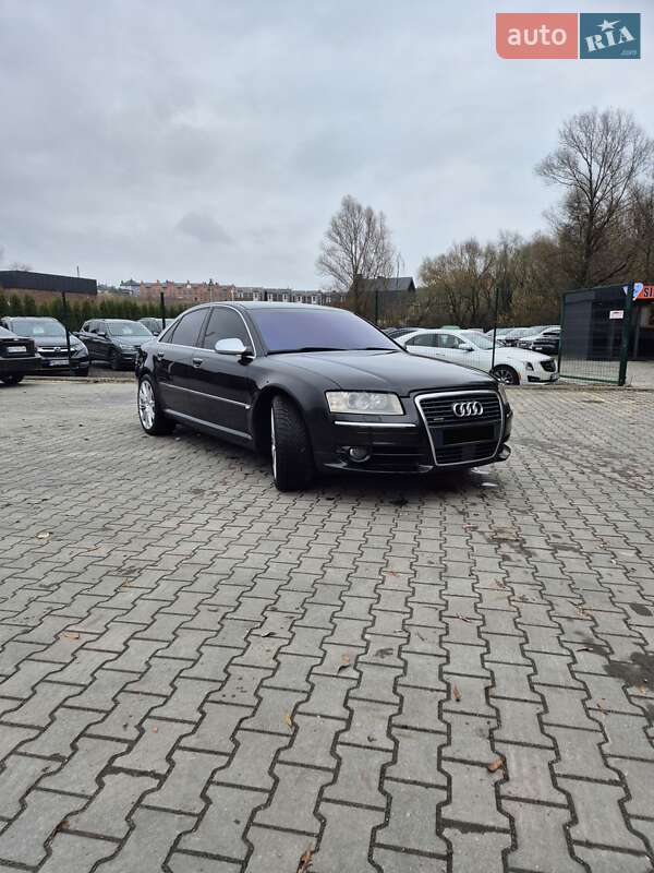 Седан Audi A8 2003 в Хмельницком