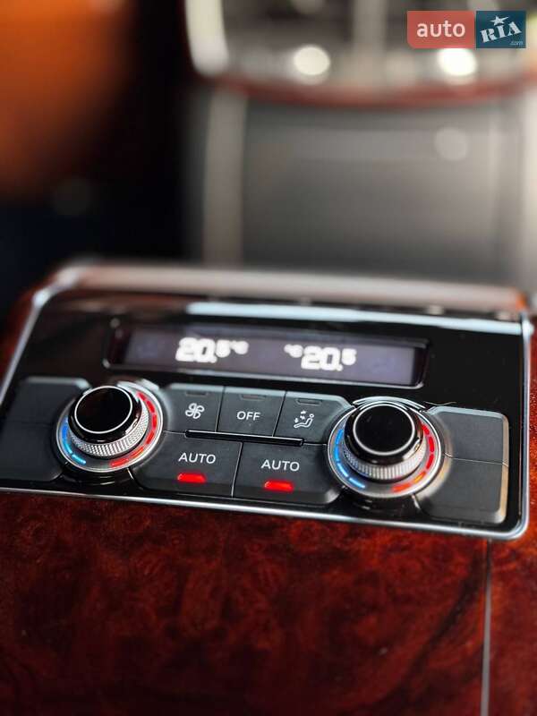 Седан Audi A8 2013 в Киеве