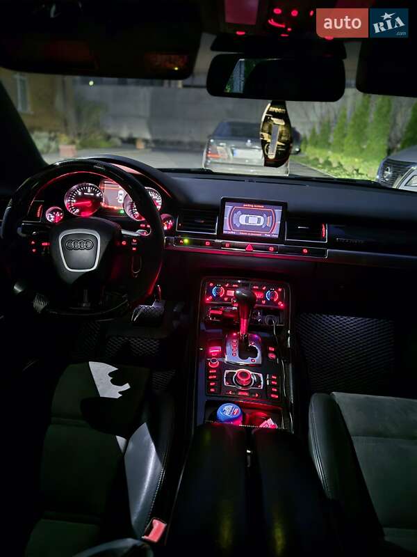 Седан Audi A8 2003 в Хмельницком