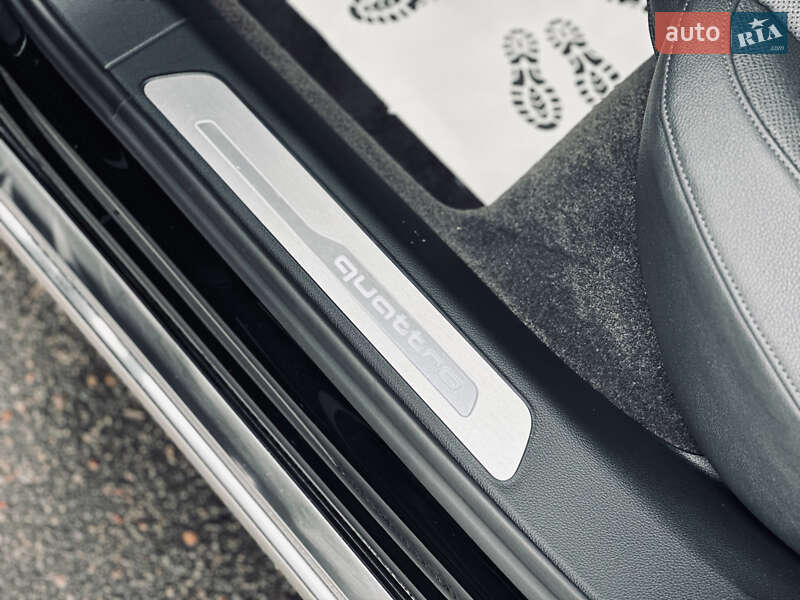 Седан Audi A8 2015 в Кременчуге