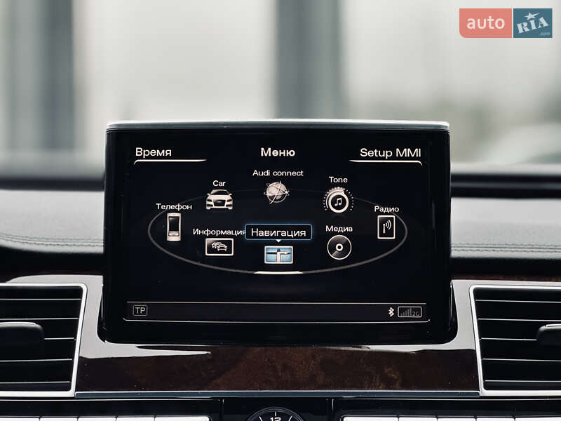 Седан Audi A8 2015 в Кременчуге