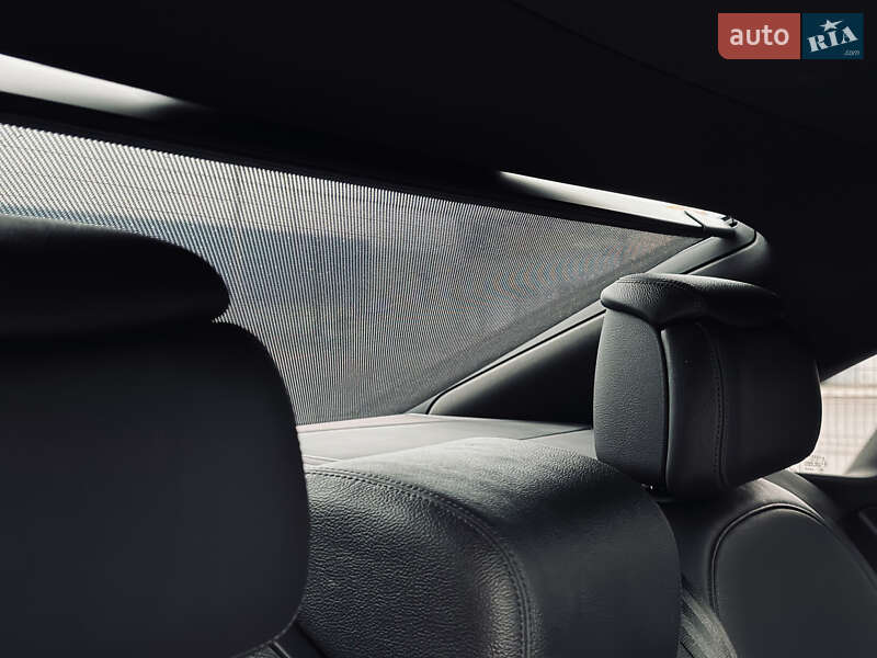 Седан Audi A8 2015 в Кременчуге