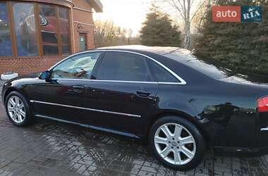 Седан Audi A8 2006 в Ровно