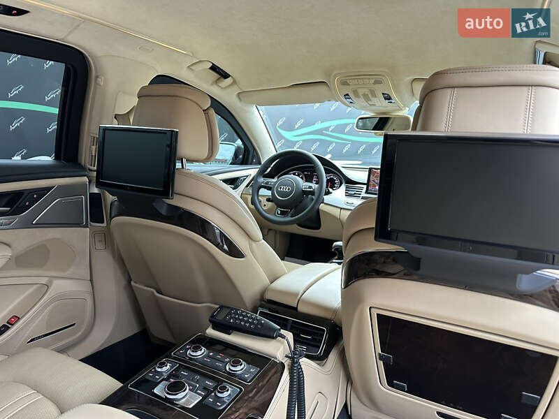Седан Audi A8 2011 в Киеве