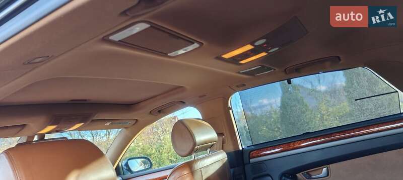Седан Audi A8 2004 в Львове