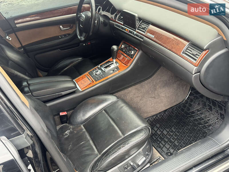 Седан Audi A8 2006 в Киеве