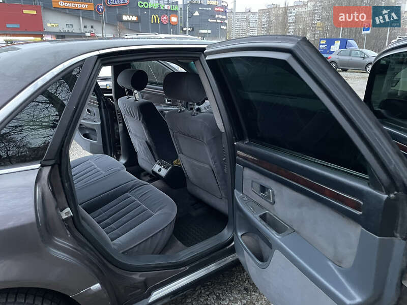 Седан Audi A8 1996 в Києві