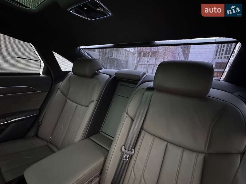 Седан Audi A8 2021 в Києві фото 74 Седан Audi A8 2021 в Києві