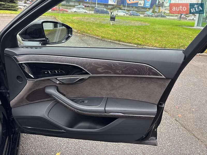 Седан Audi A8 2021 в Києві фото 90 Седан Audi A8 2021 в Києві