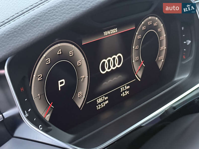 Седан Audi A8 2024 в Ровно