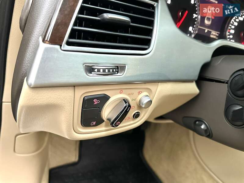 Седан Audi A8 2014 в Киеве