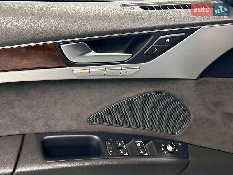 Седан Audi A8 2013 в Львове фото 15 Седан Audi A8 2013 в Львове