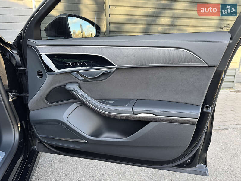 Седан Audi A8 2023 в Киеве фото 34 Седан Audi A8 2023 в Киеве