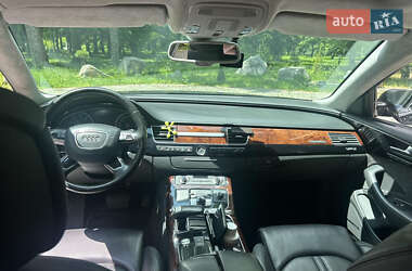 Седан Audi A8 2013 в Сокирянах