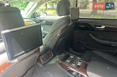Седан Audi A8 2013 в Сокирянах