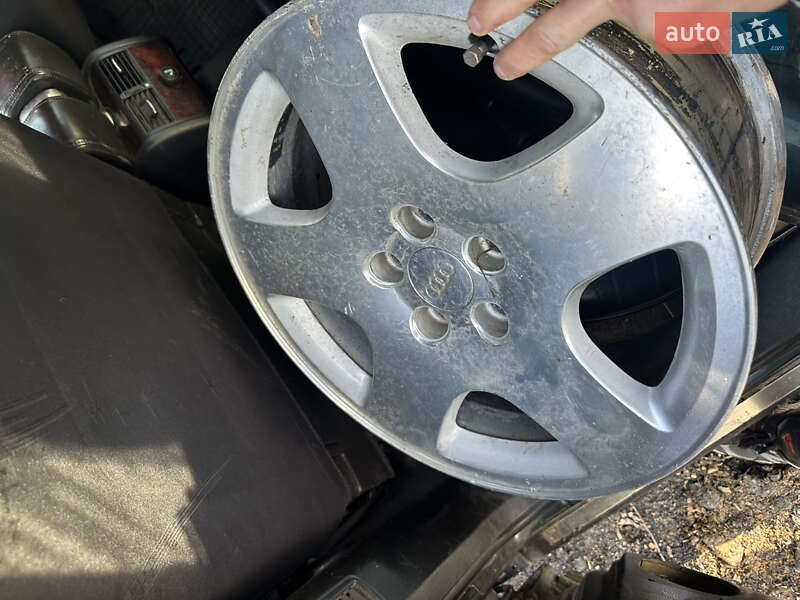 Седан Audi A8 2000 в Белых Ославах фото 13 Седан Audi A8 2000 в Белых Ославах