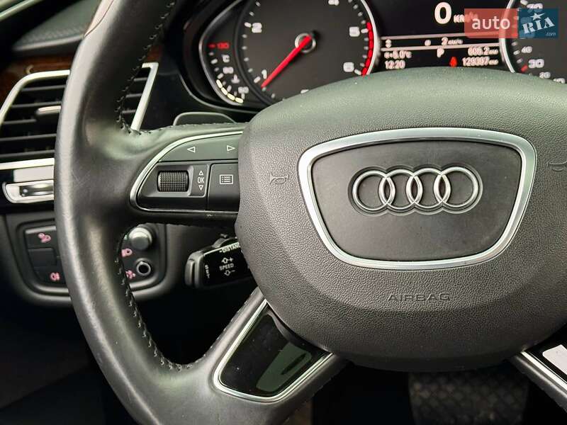 Седан Audi A8 2014 в Киеве фото 46 Седан Audi A8 2014 в Киеве
