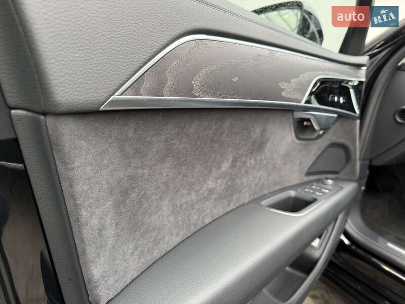Седан Audi A8 2024 в Хмельницком