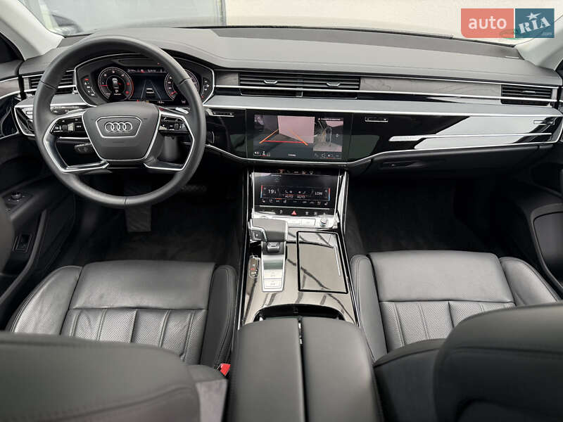 Седан Audi A8 2024 в Хмельницком