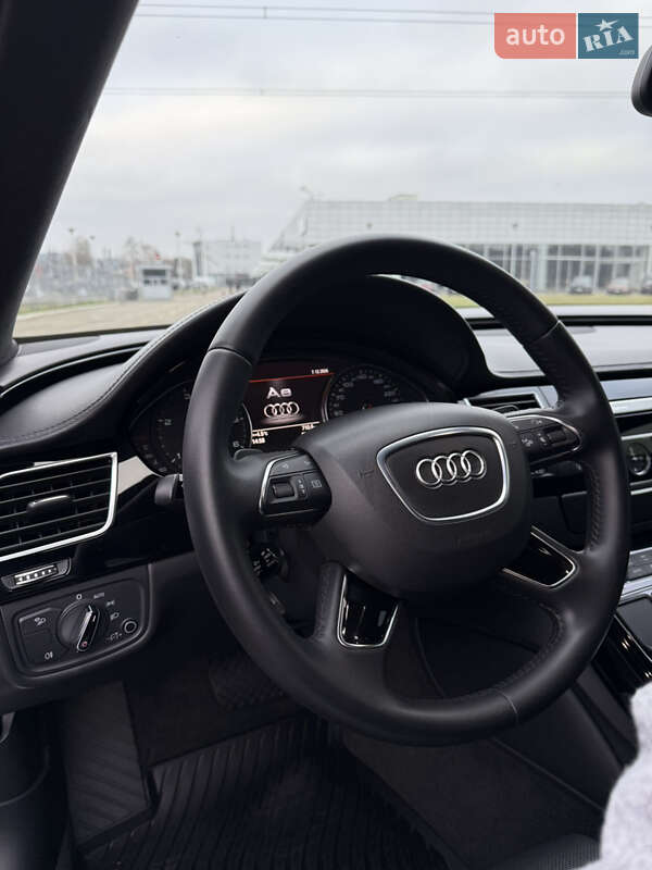 Седан Audi A8 2014 в Киеве