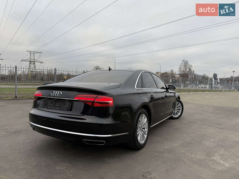 Седан Audi A8 2014 в Киеве