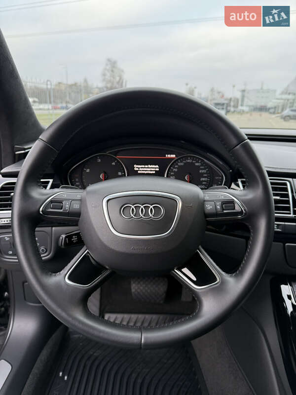 Седан Audi A8 2014 в Киеве