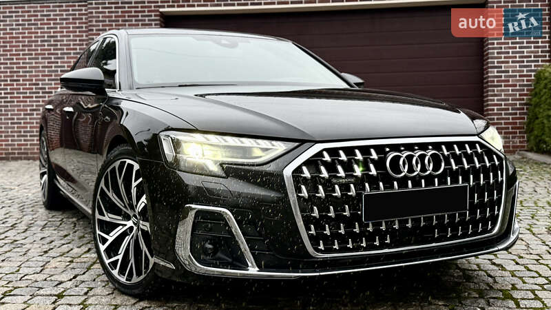 Седан Audi A8 2022 в Киеве