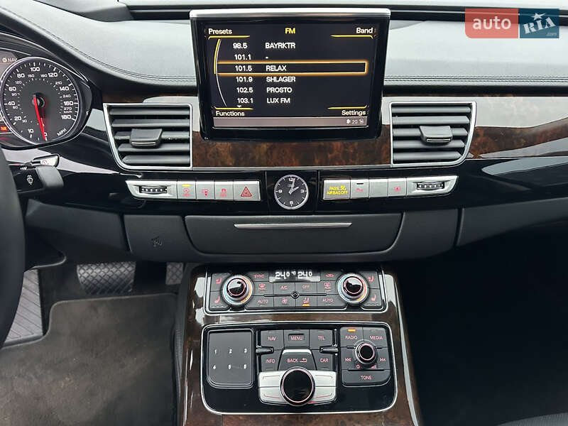 Седан Audi A8 2017 в Киеве фото 13 Седан Audi A8 2017 в Киеве