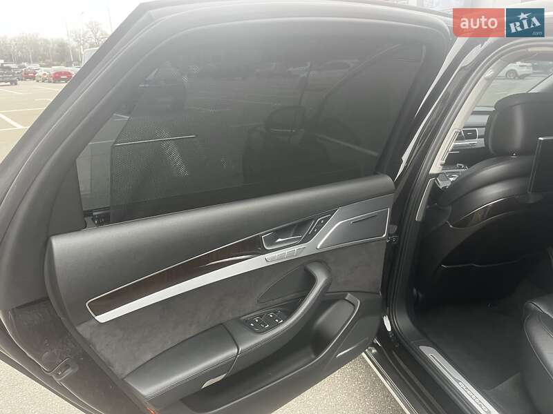 Седан Audi A8 2015 в Киеве фото 18 Седан Audi A8 2015 в Киеве