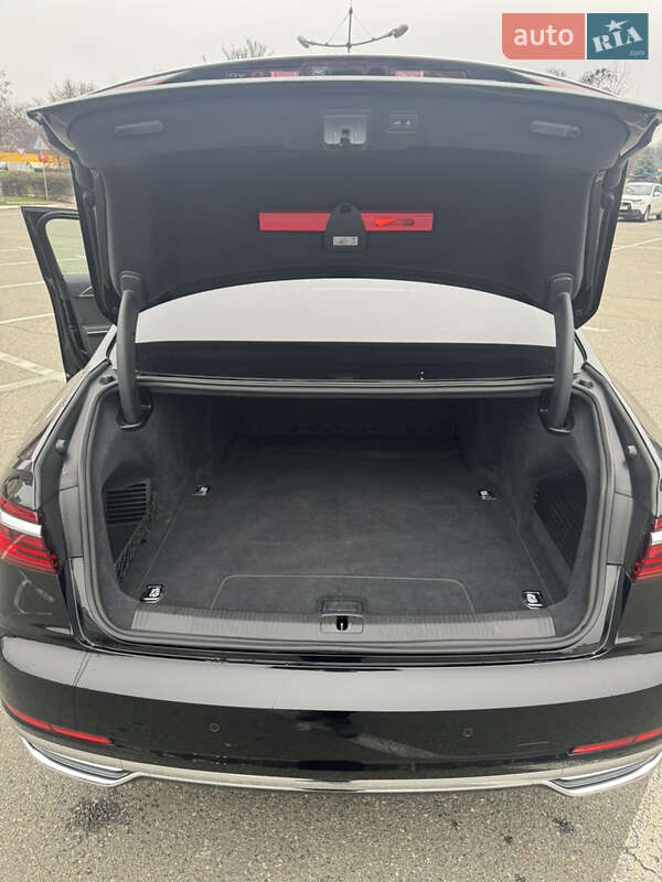 Седан Audi A8 2020 в Киеве фото 20 Седан Audi A8 2020 в Киеве