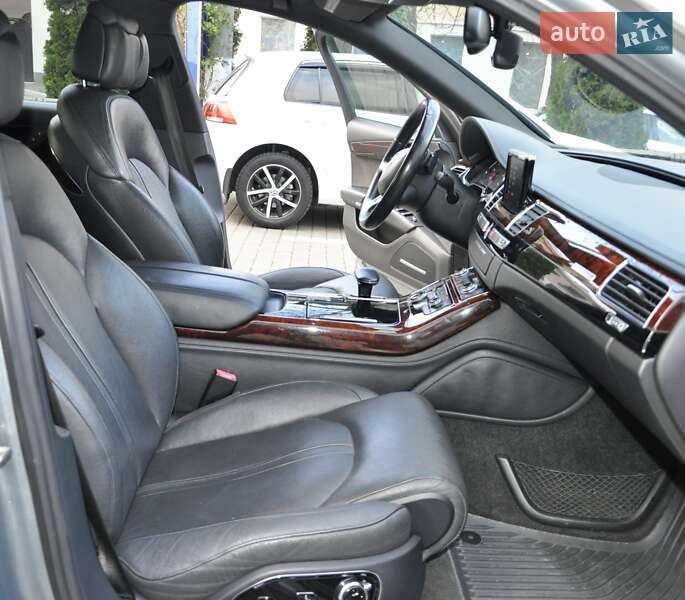 Седан Audi A8 2013 в Одессе
