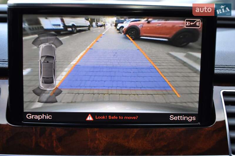 Седан Audi A8 2013 в Одессе
