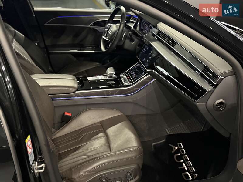 Седан Audi A8 2021 в Одессе