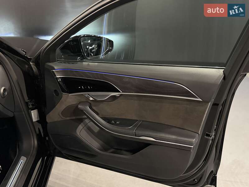 Седан Audi A8 2021 в Одессе