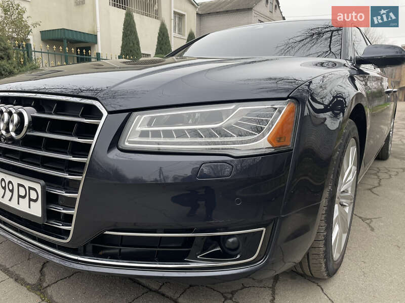 Седан Audi A8 2015 в Днепре