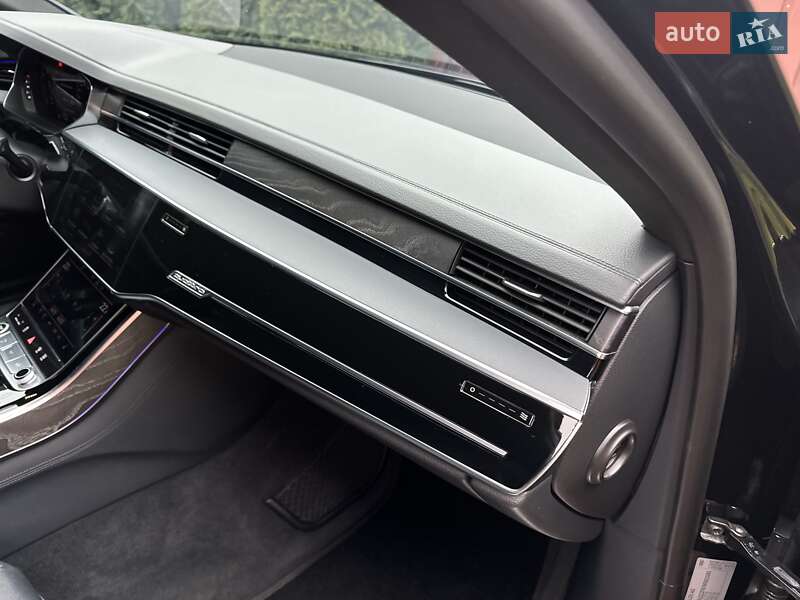 Седан Audi A8 2021 в Киеве фото 40 Седан Audi A8 2021 в Киеве
