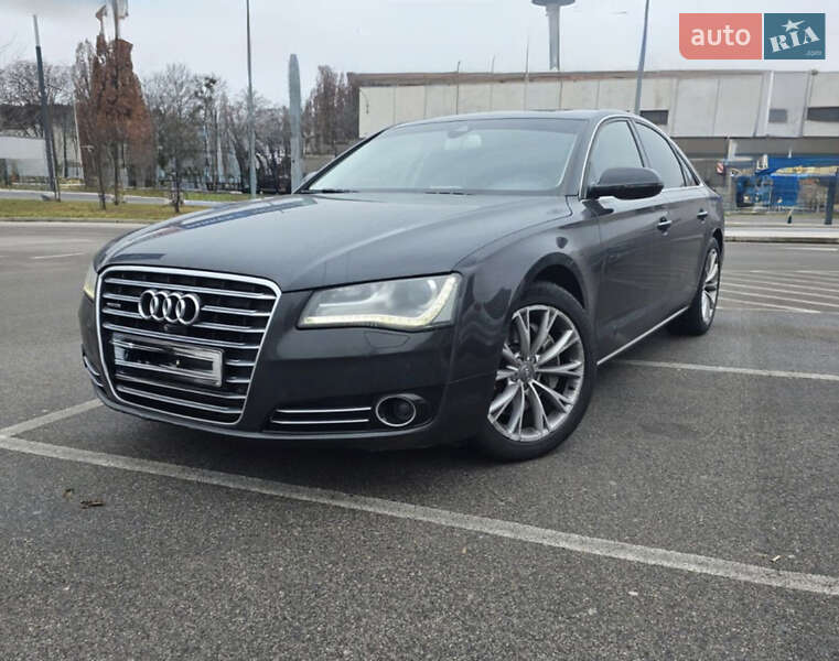 Седан Audi A8 2012 в Киеве