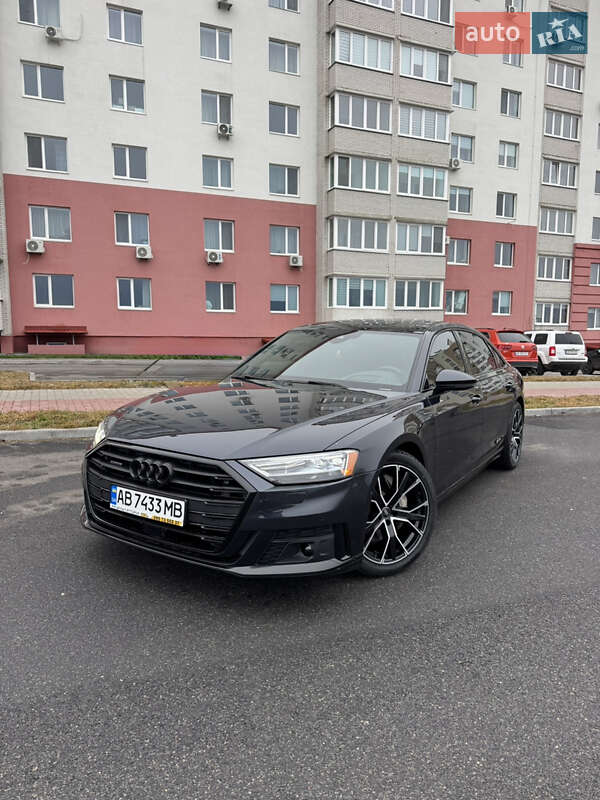 Седан Audi A8 2021 в Виннице