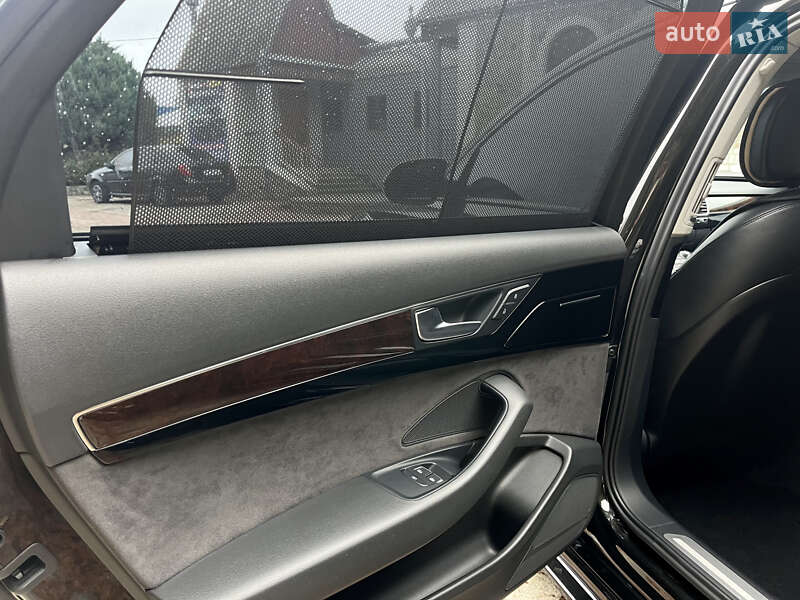Седан Audi A8 2017 в Білій Церкві